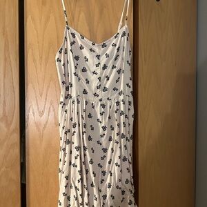 Forever 21 Black and White Spaghetti Strap Midi Sundress